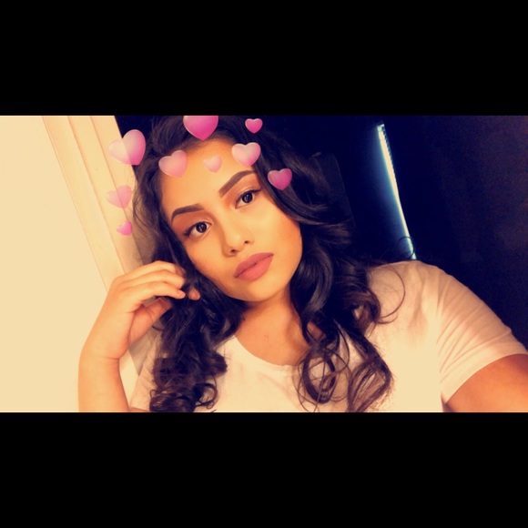 Meet your Posher, Natalee - Picture 1 of 1